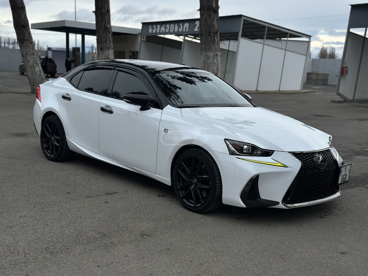 Lexus IS 350 - фото 3