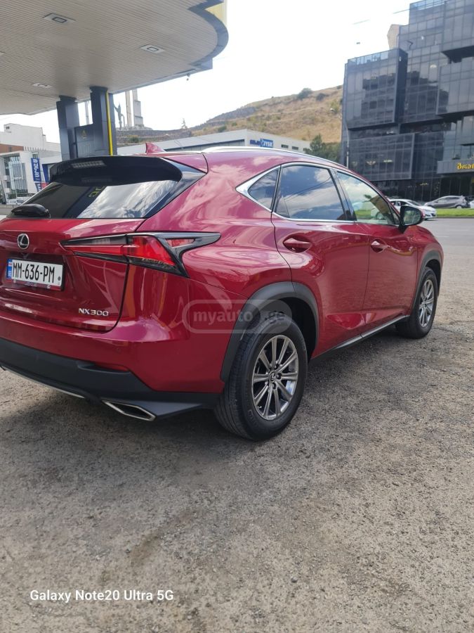 Lexus NX 300 - фото 10