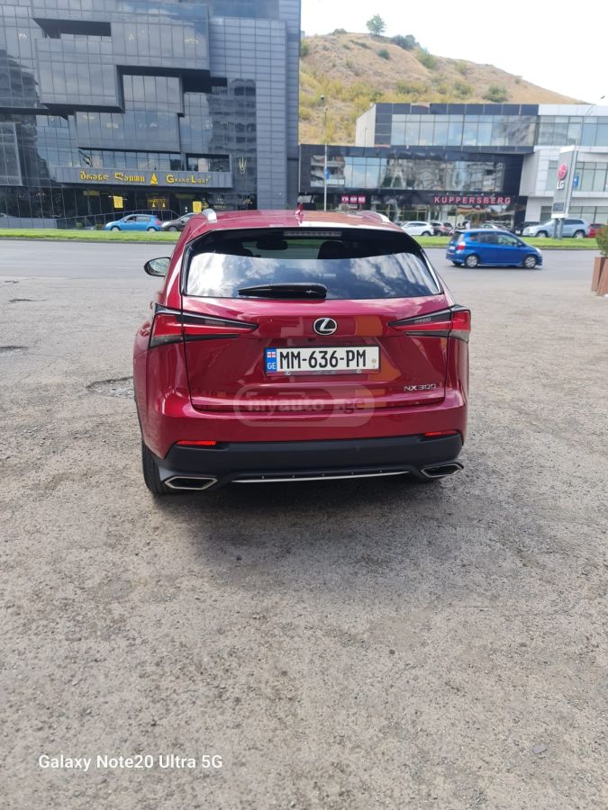 Lexus NX 300 - фото 11