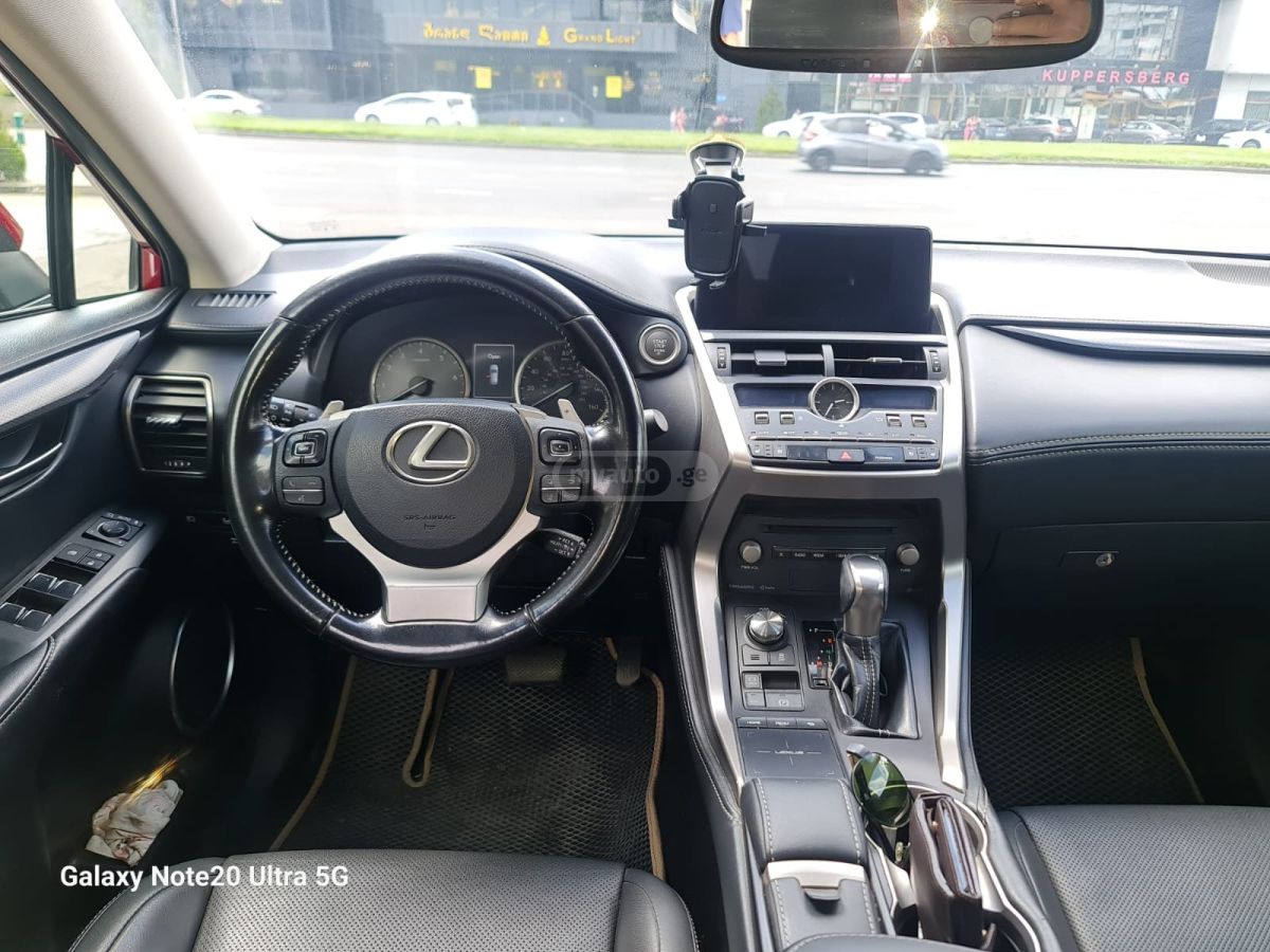 Lexus NX 300 - фото 13