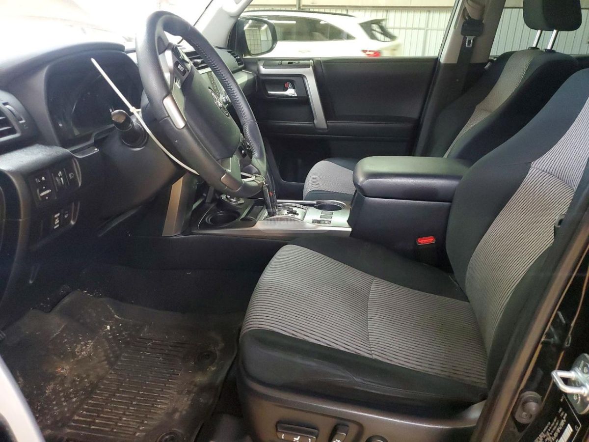 Toyota 4 Runner - фото 7