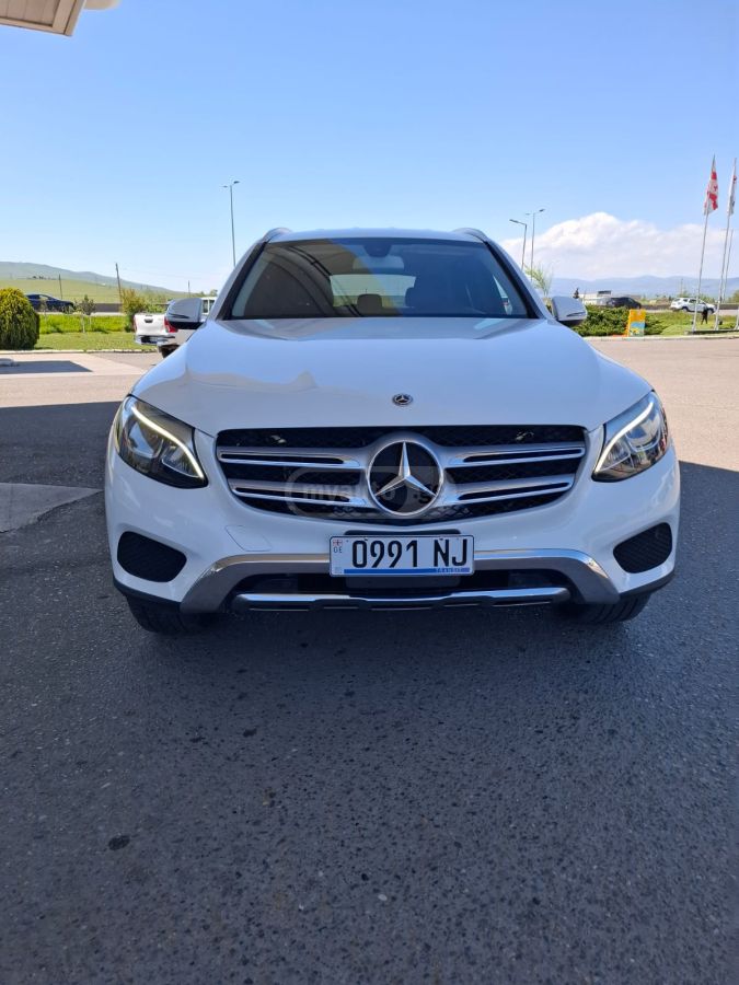 Mercedes-Benz GLC 300 - фото 2