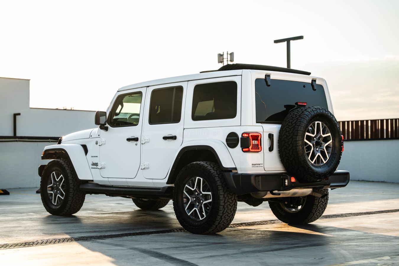 Jeep Wrangler - фото 10