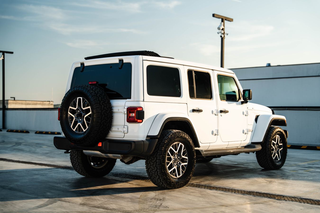 Jeep Wrangler - фото 4