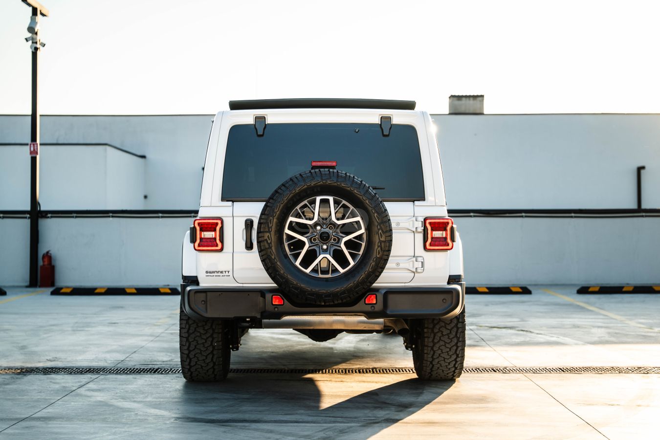 Jeep Wrangler - фото 6