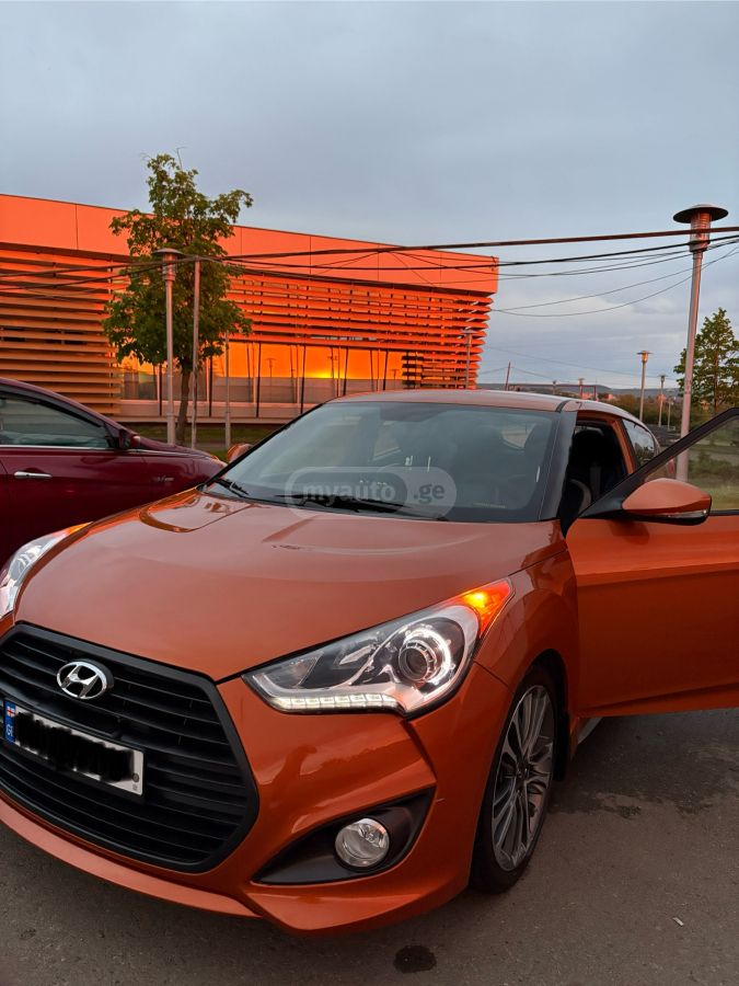 Hyundai Veloster - фото 4