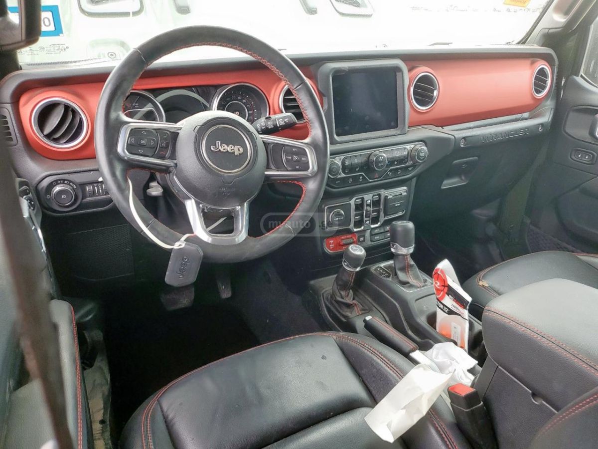 Jeep Wrangler - фото 8