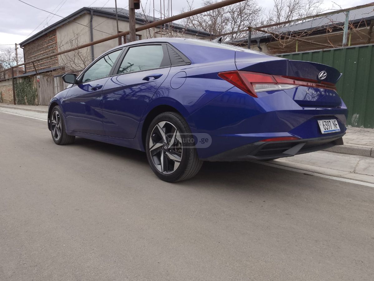 Hyundai Elantra - фото 5