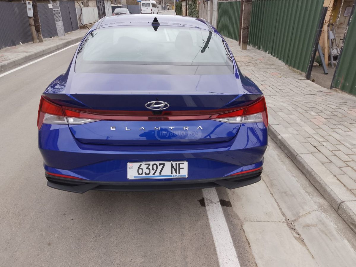 Hyundai Elantra - фото 6