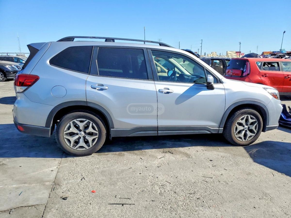 Subaru Forester - фото 3