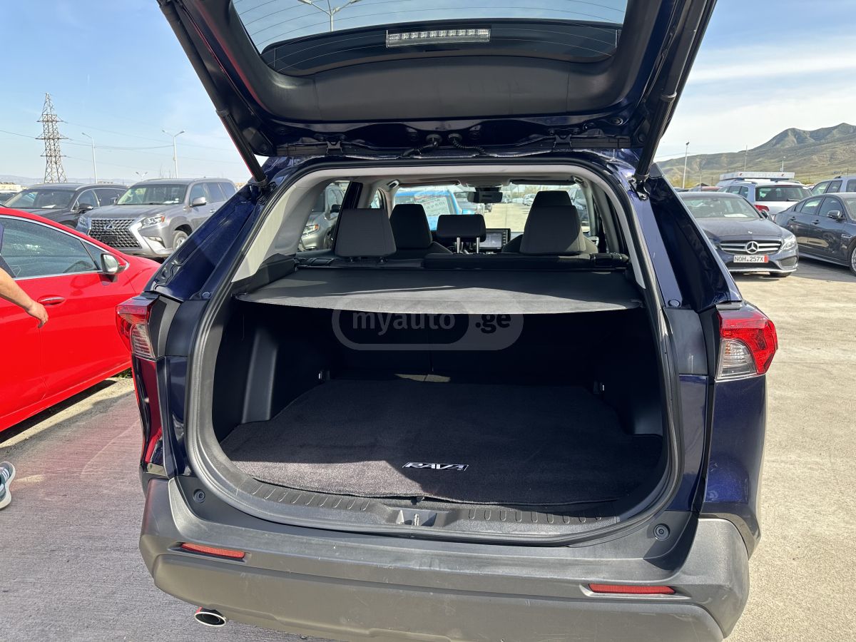 Toyota XLE — миниатюра 10