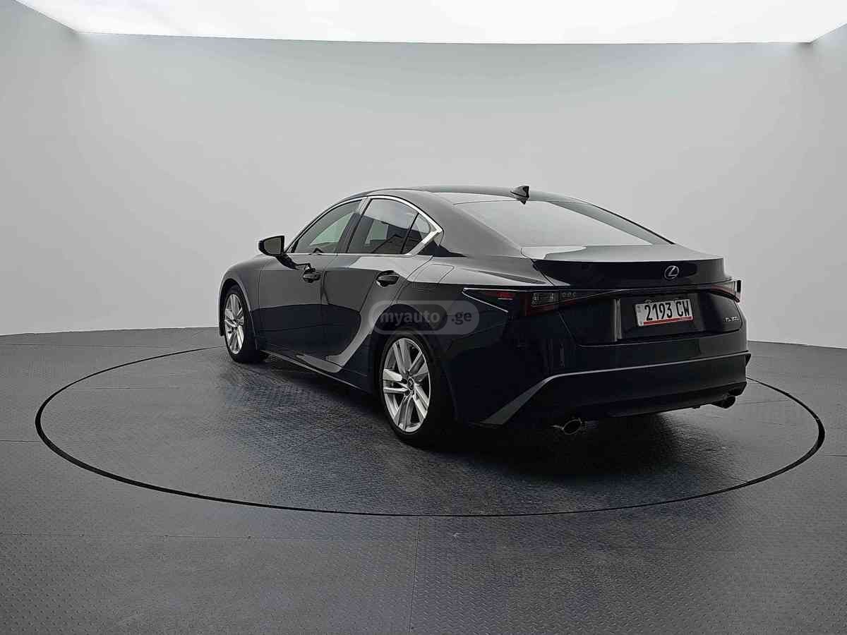 Lexus IS 300 2021 — миниатюра 4