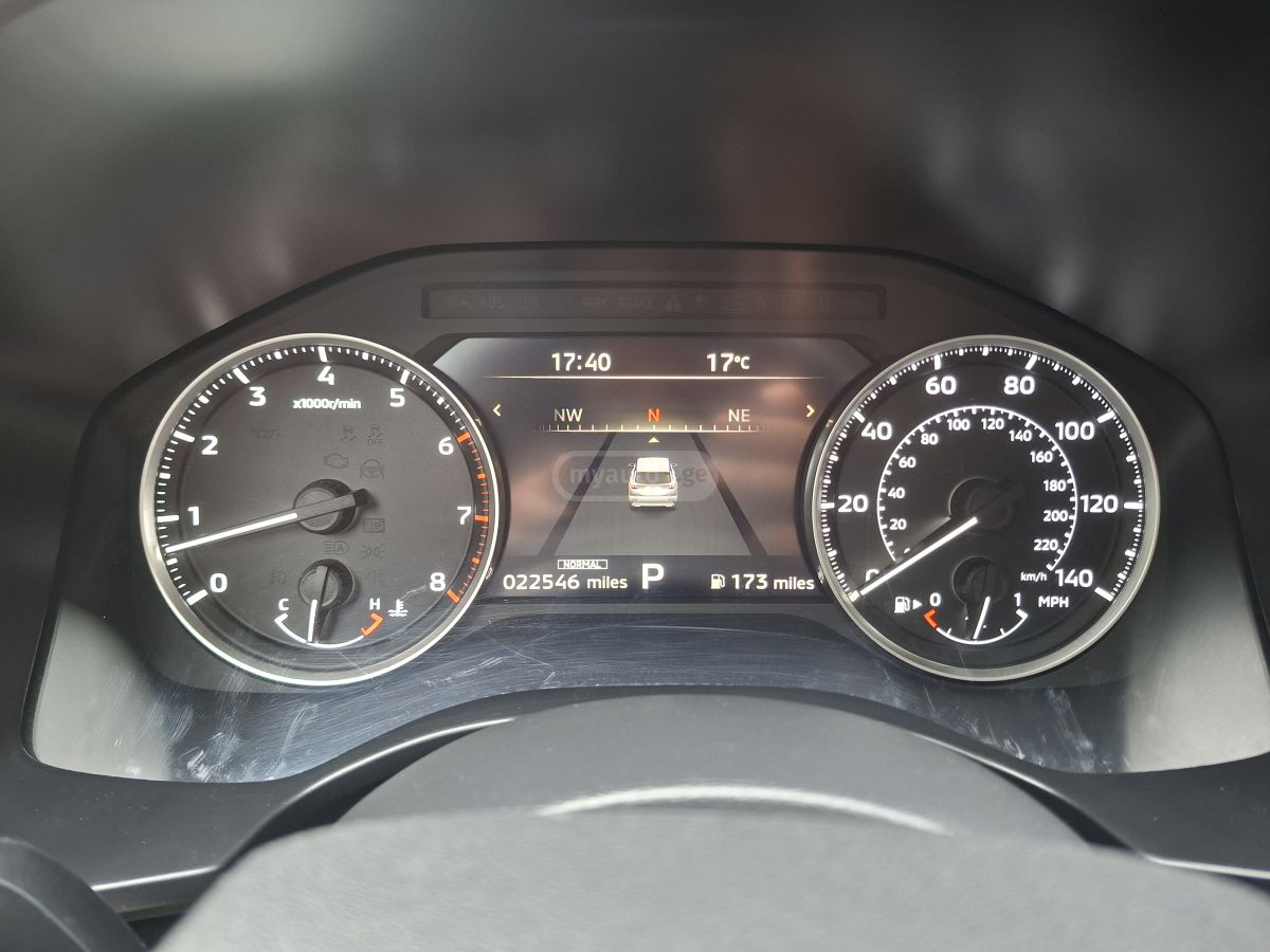 Mitsubishi Outlander - фото 11