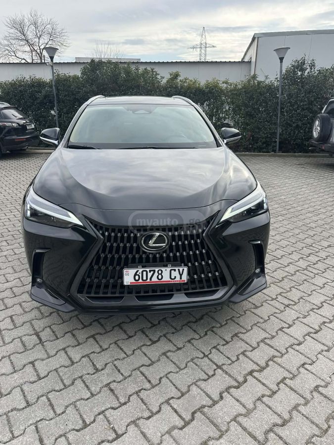Lexus Premium 4dr All-Wheel Drive Au — миниатюра 1