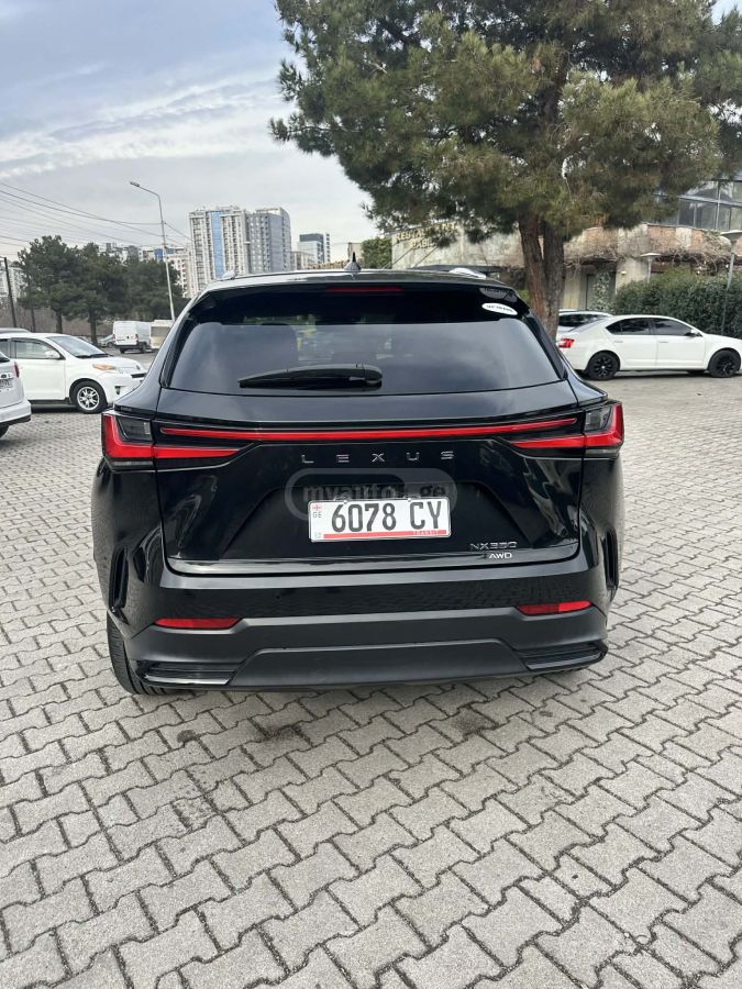 Lexus Premium 4dr All-Wheel Drive Au — миниатюра 4