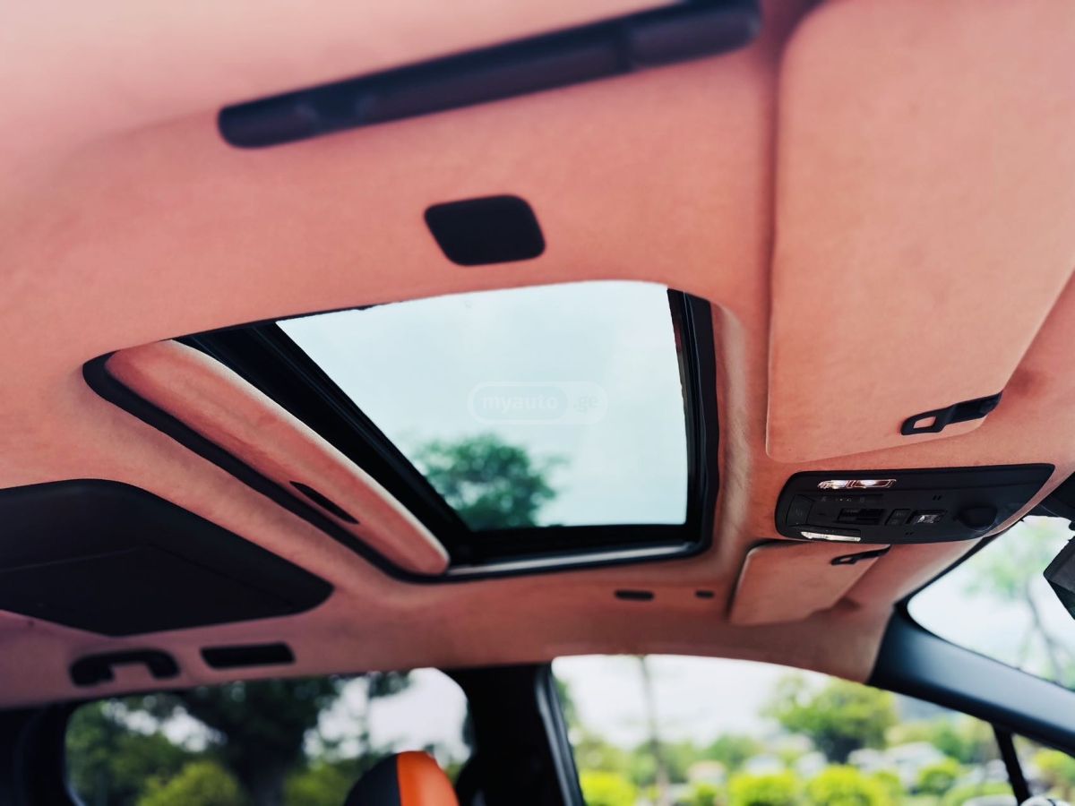 Toyota Sienna - фото 7