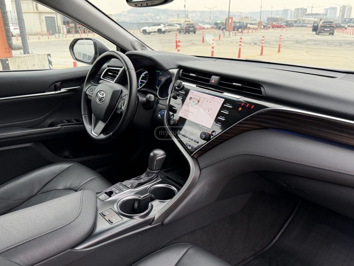 Toyota Camry - фото 7