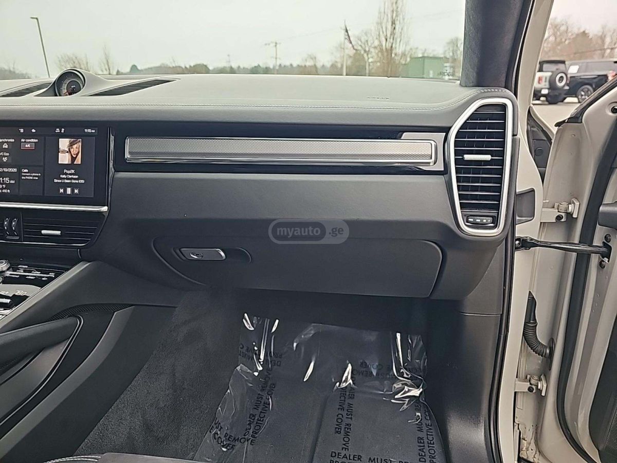 Porsche Cayenne - фото 8