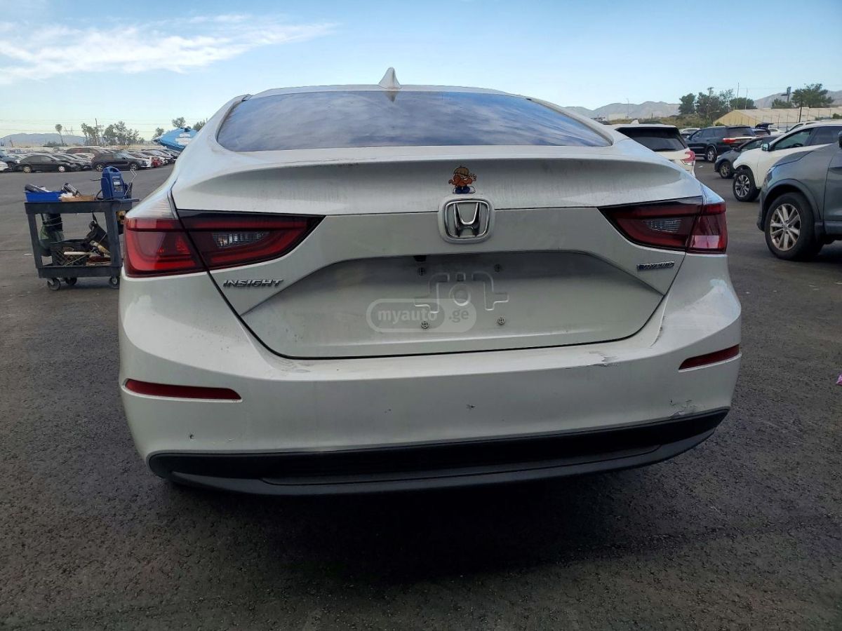 Honda Insight 2022 — миниатюра 6