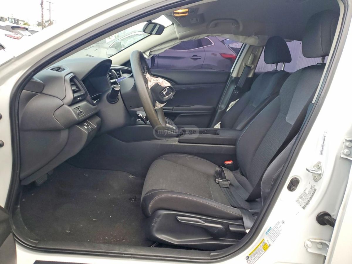 Honda Insight 2022 — миниатюра 7