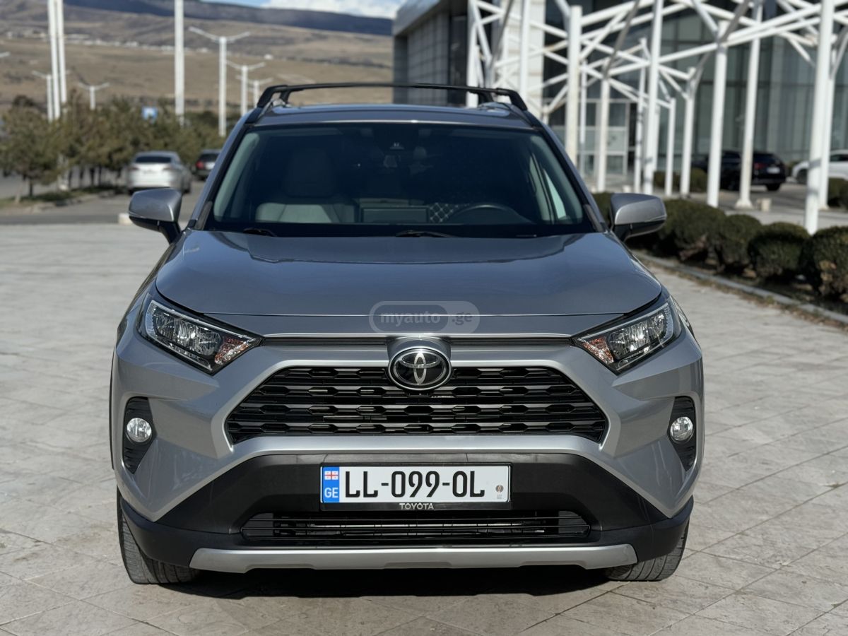 Toyota Rav 4 - фото 13