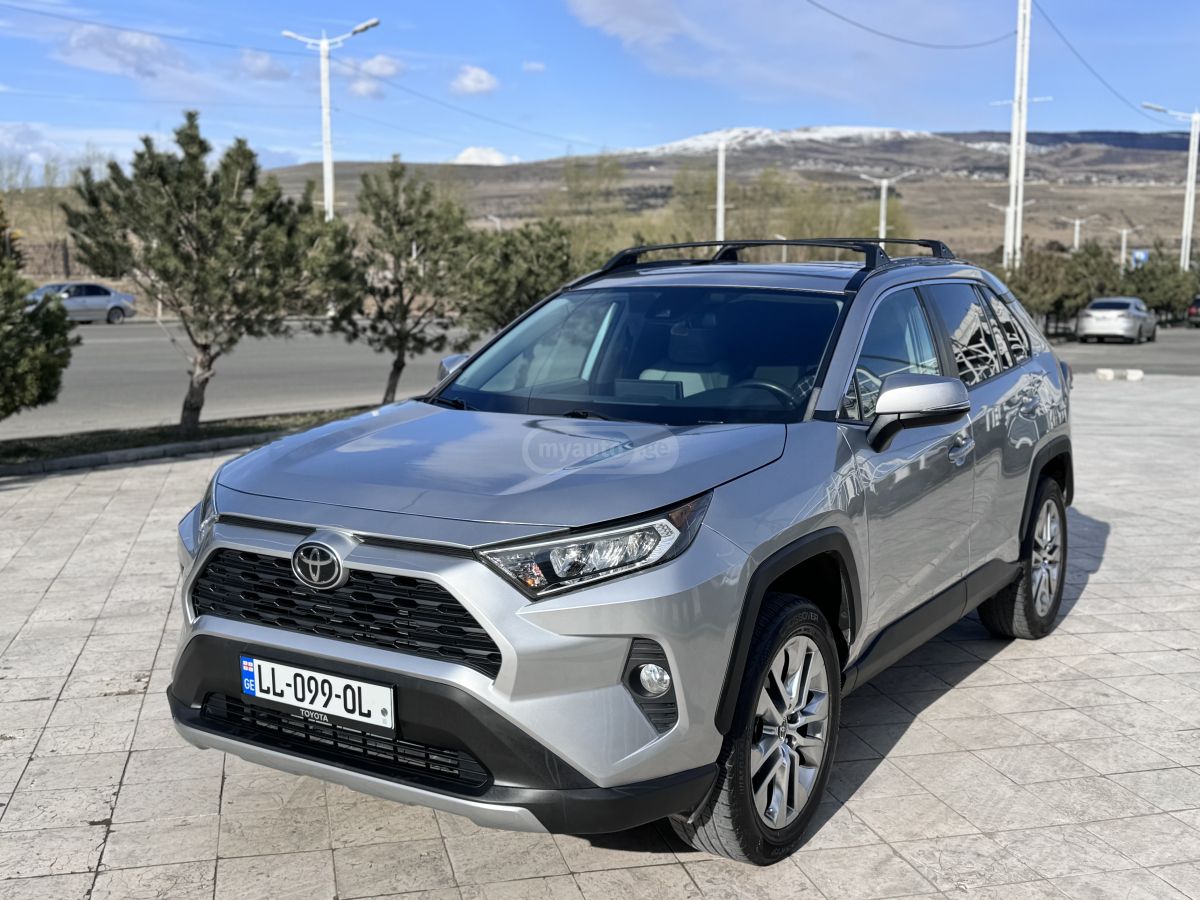 Toyota Rav 4 - фото 2