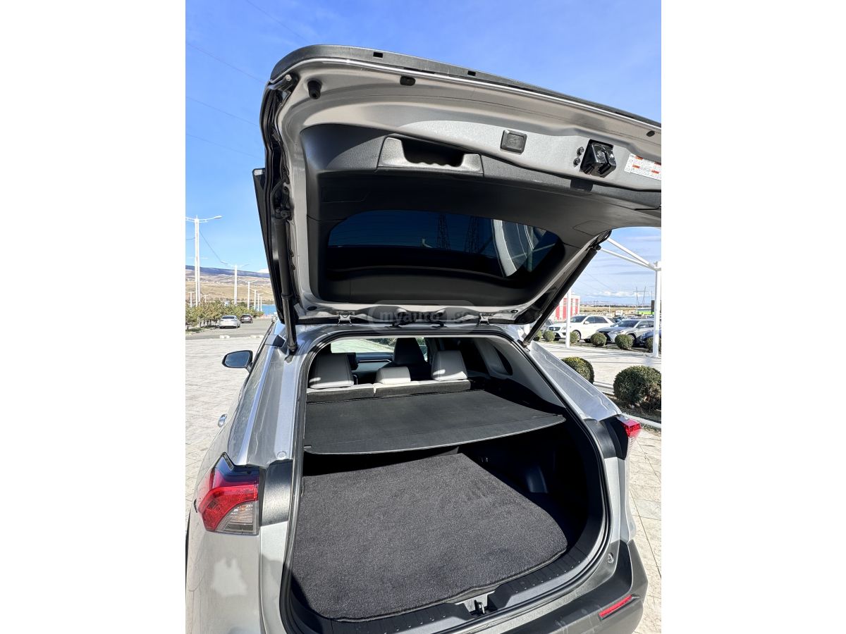 Toyota Rav 4 - фото 5