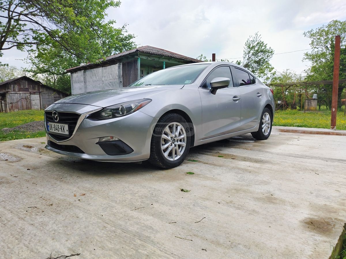 Mazda Mazda 3 - фото 2