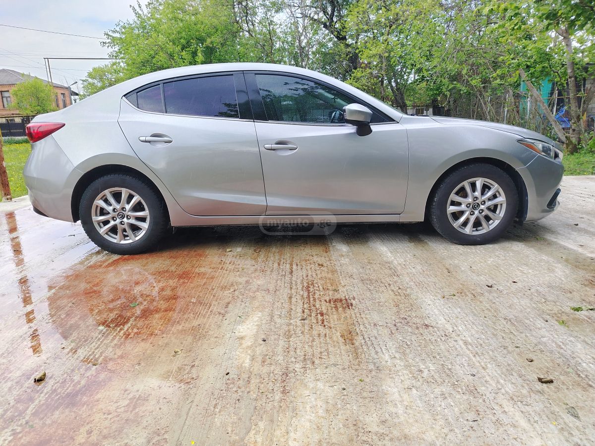 Mazda Mazda 3 - фото 4