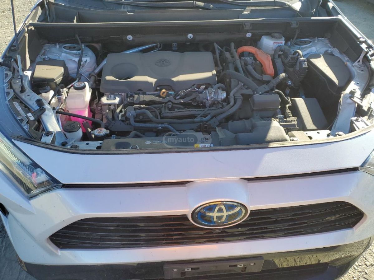 Toyota XSE 4dr All Wheel Drive CVT — миниатюра 12