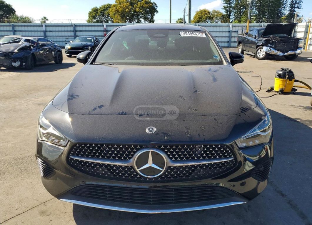 Mercedes-Benz CLA 250 - фото 1