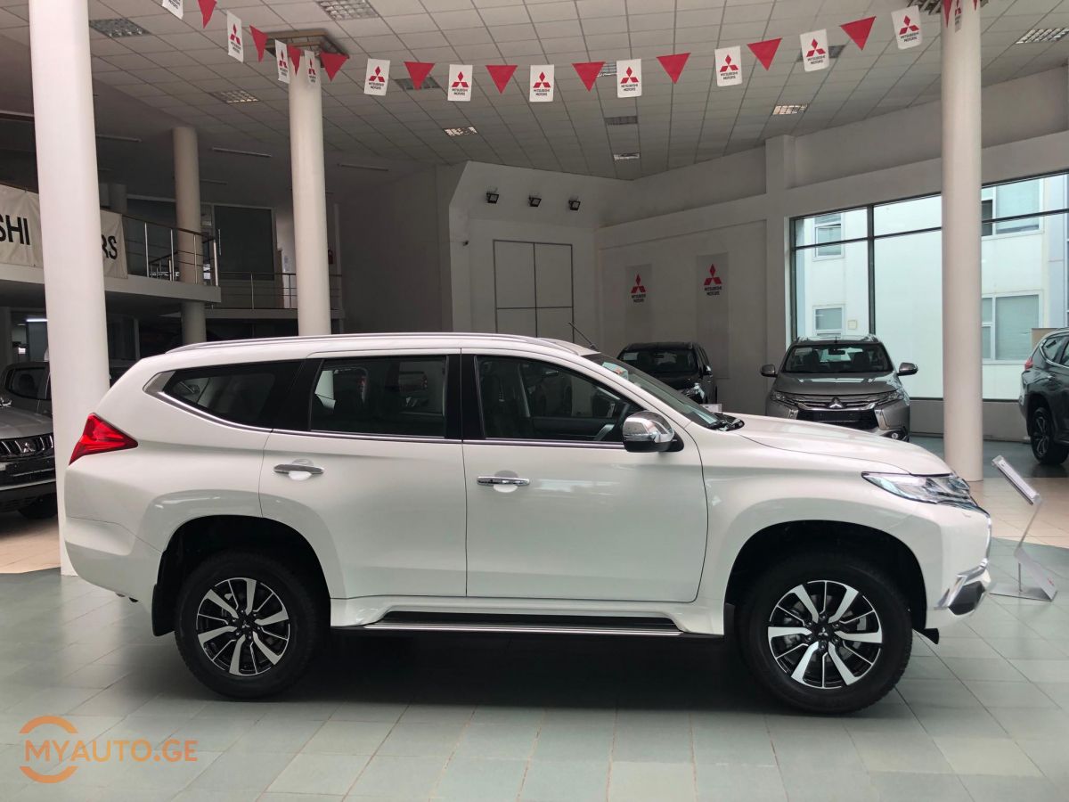 MITSUBISHI Pajero Sport 2019