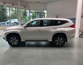 MITSUBISHI Pajero Sport 2019