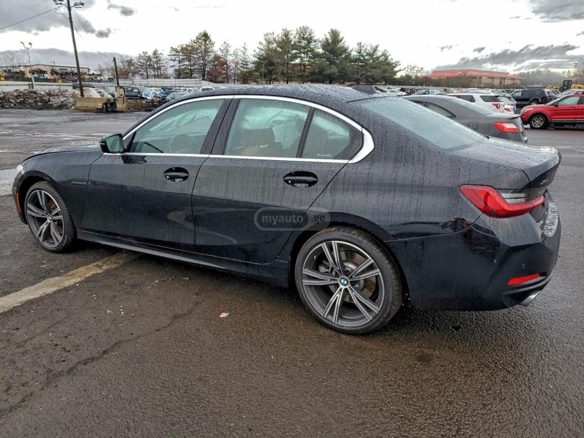 BMW xDrive 4dr All Wheel Drive Sed — миниатюра 11