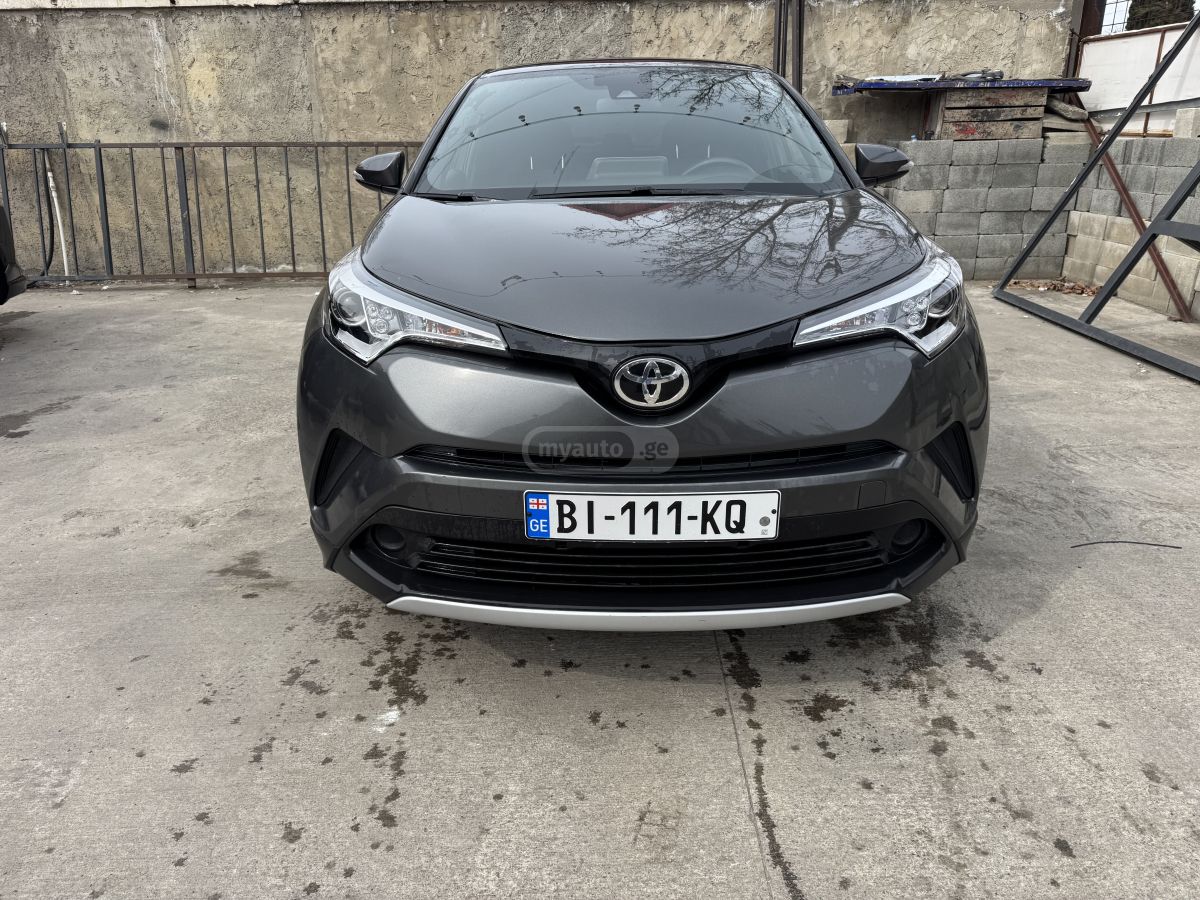 Toyota CHR - фото 2