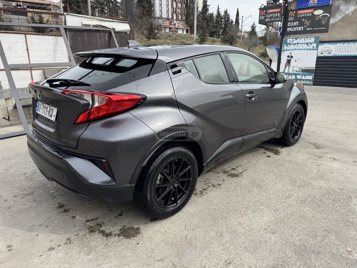 Toyota CHR - фото 4