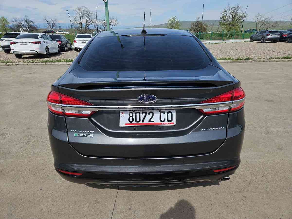Ford Fusion - фото 6