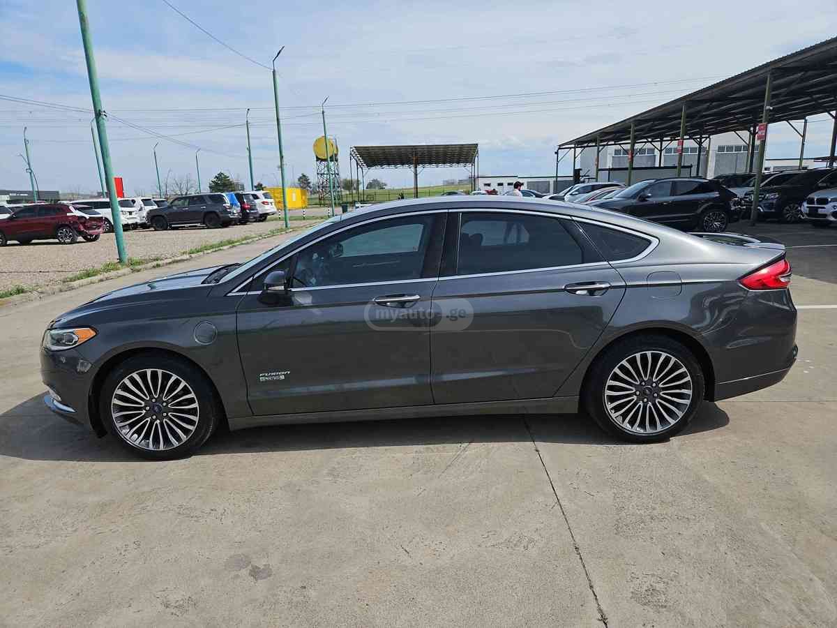 Ford Fusion - фото 8