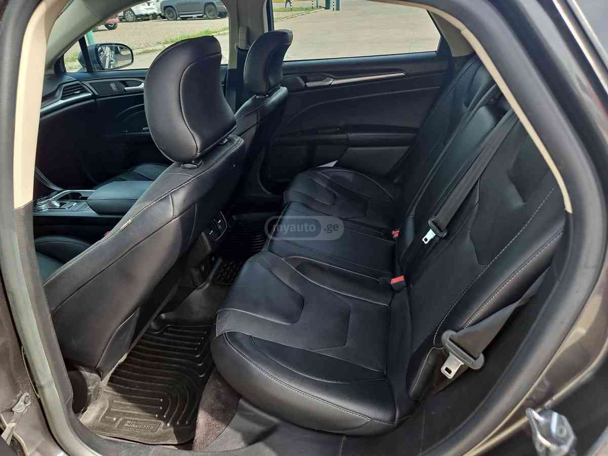 Ford Fusion - фото 9