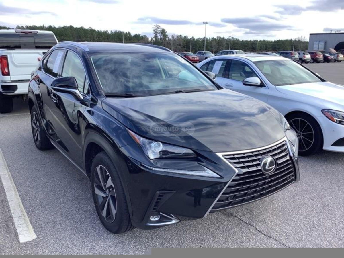 Lexus NX 300 - фото 1