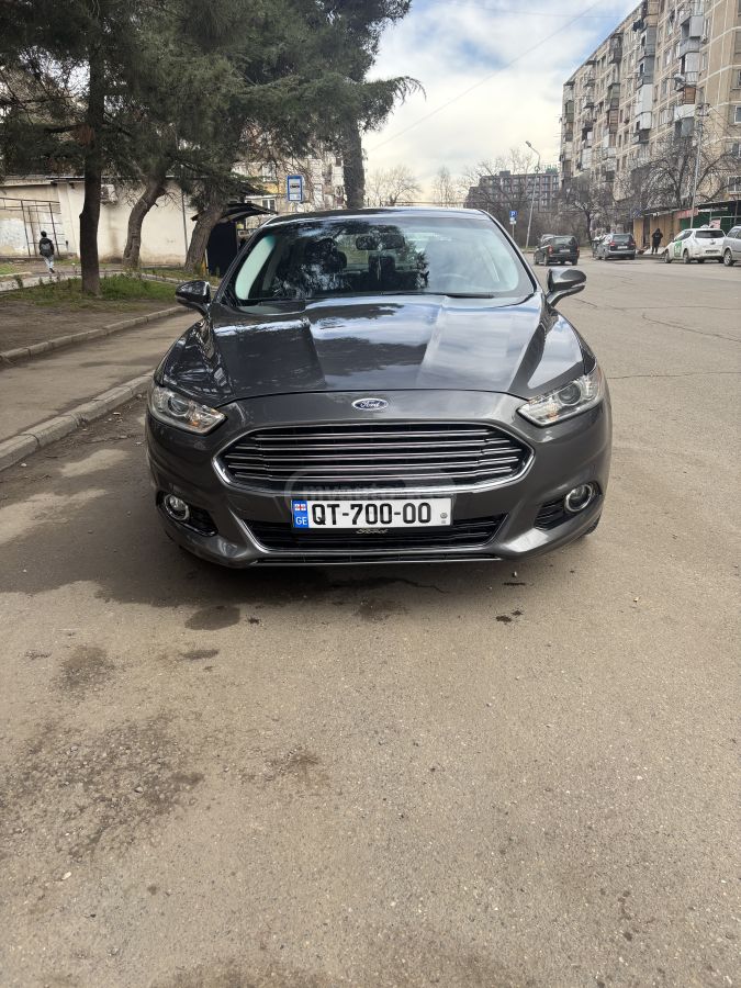 Ford Fusion - фото 1