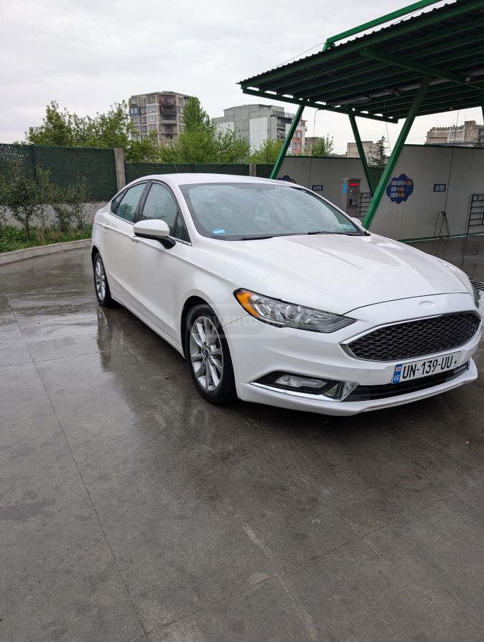 Ford Fusion - фото 1