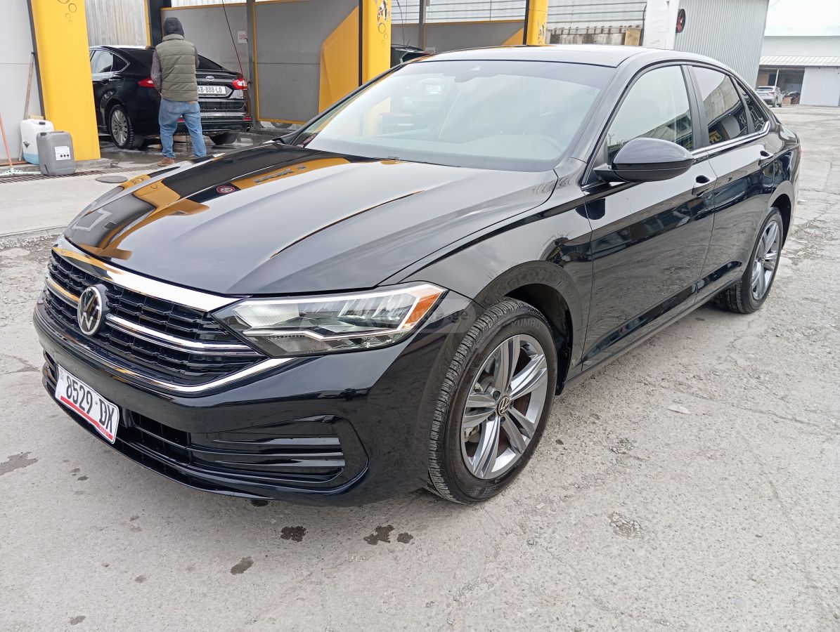 Volkswagen Jetta - фото 2