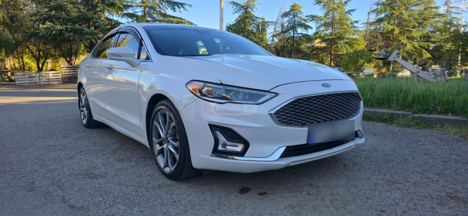 Ford Fusion - фото 1