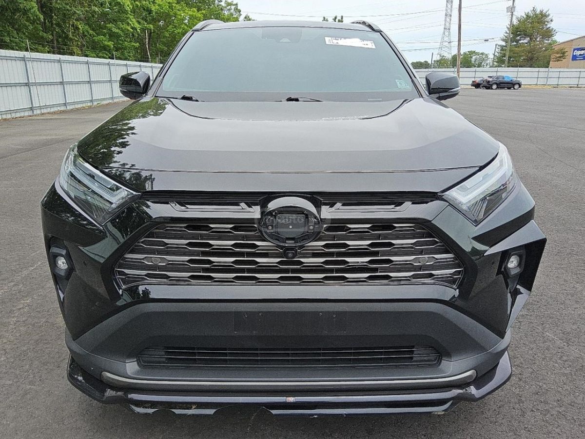 Toyota Limited — миниатюра 5