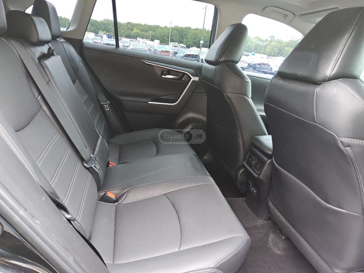 Toyota Limited — миниатюра 9