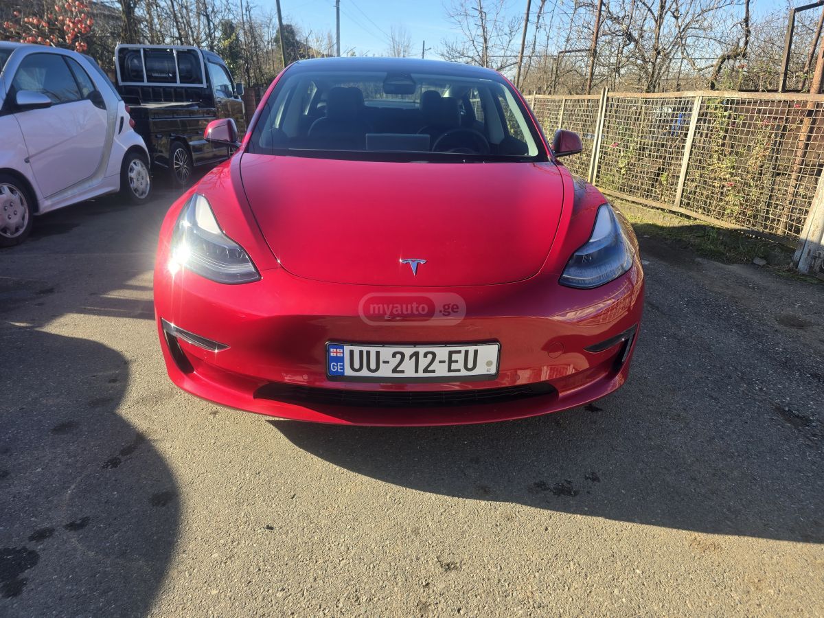Tesla Model 3 2023 — фото 4 купить в Москве