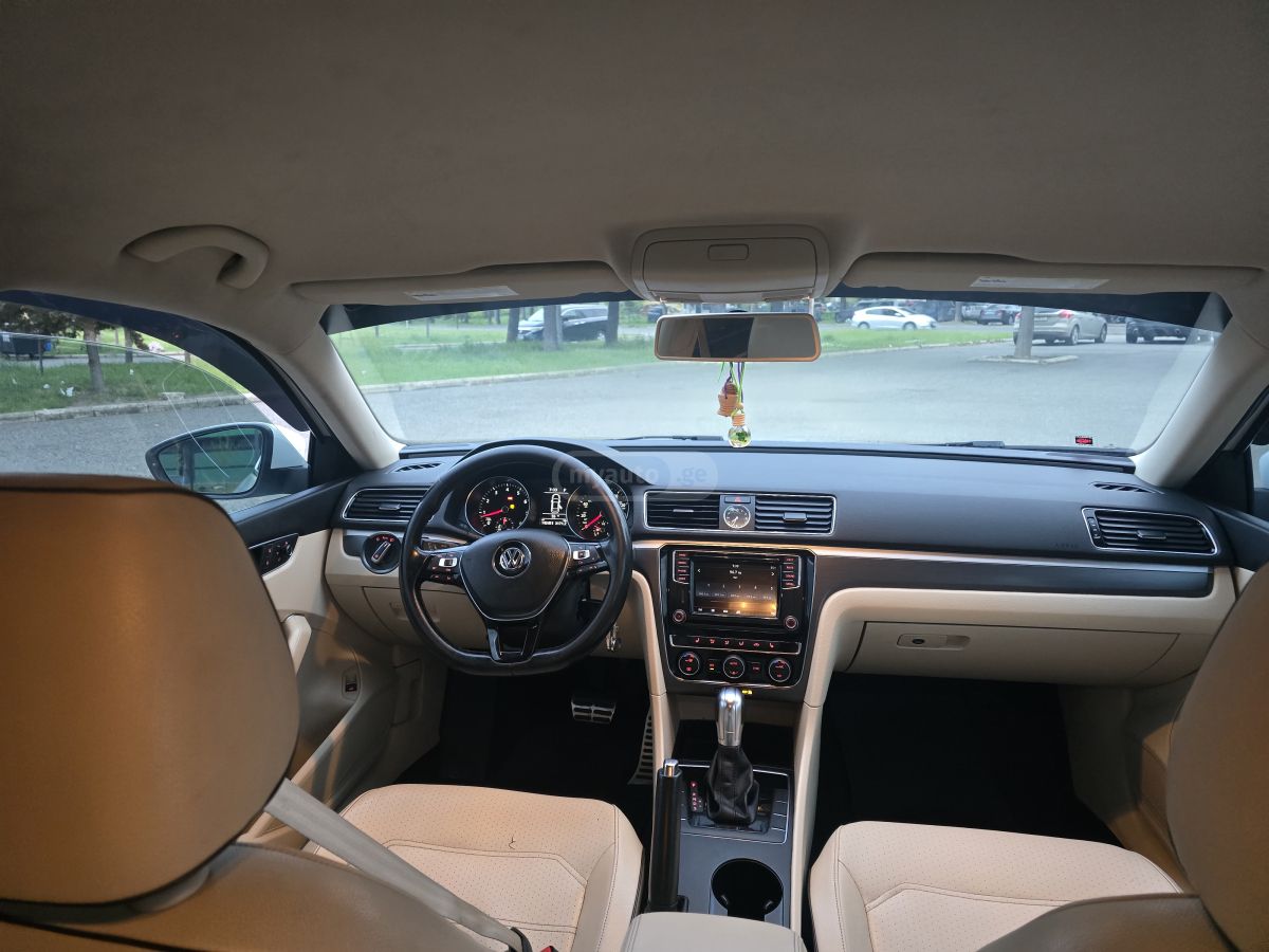 Volkswagen Passat - фото 10