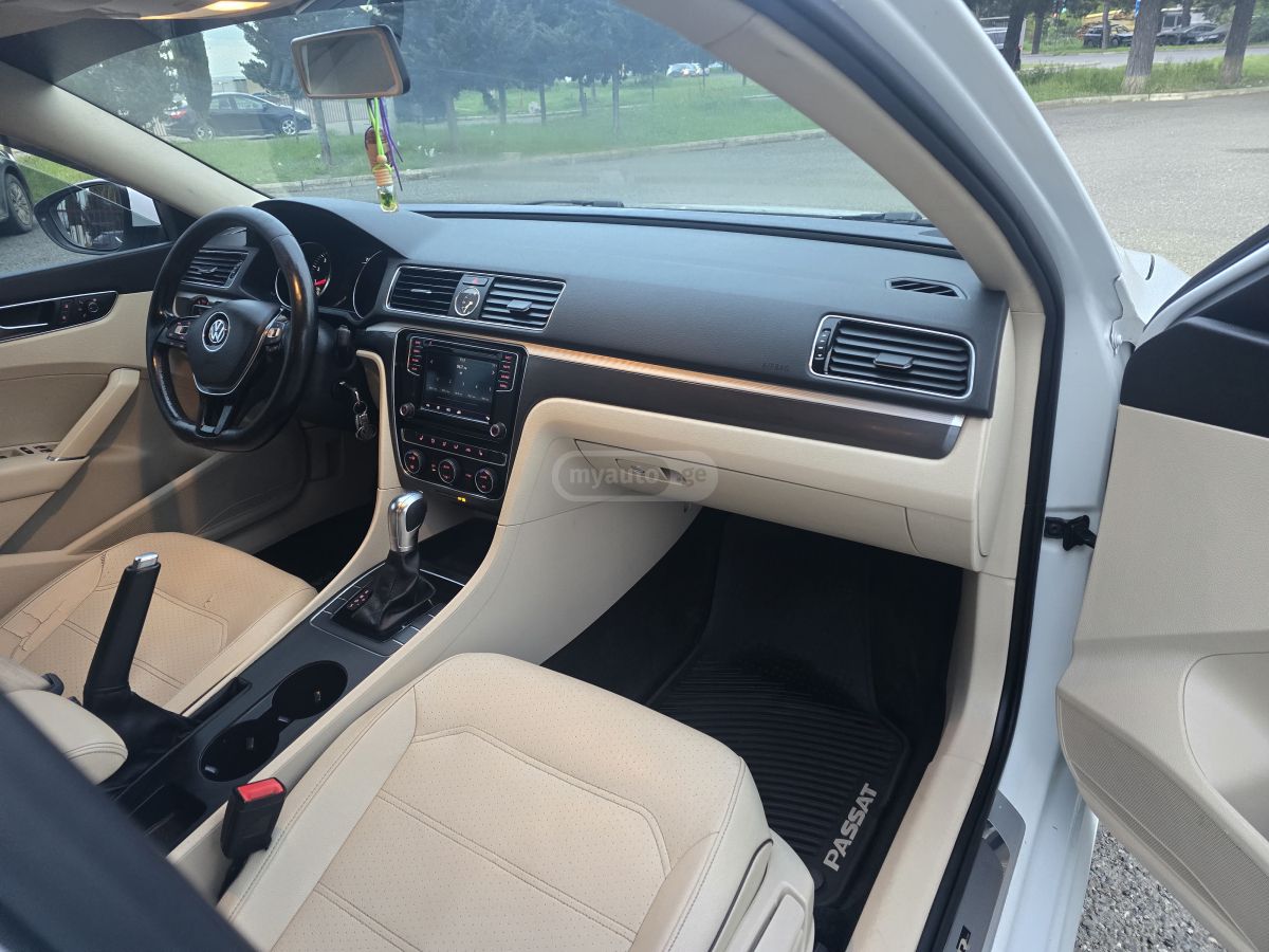 Volkswagen Passat - фото 11