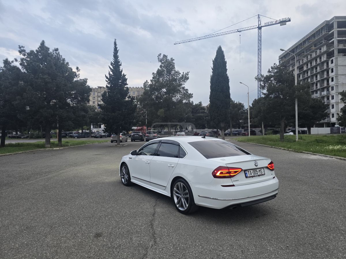 Volkswagen Passat - фото 5